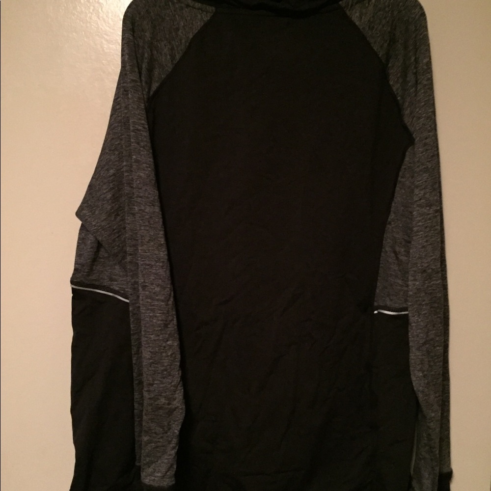 Workout jacket - Picture 2 of 2